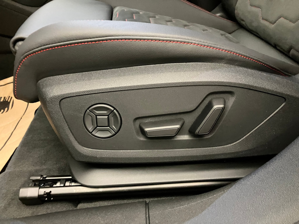 Audi S6 e-tron
