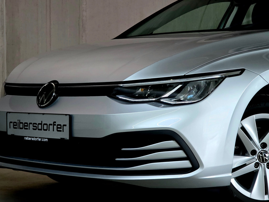 Volkswagen Golf Life Variant