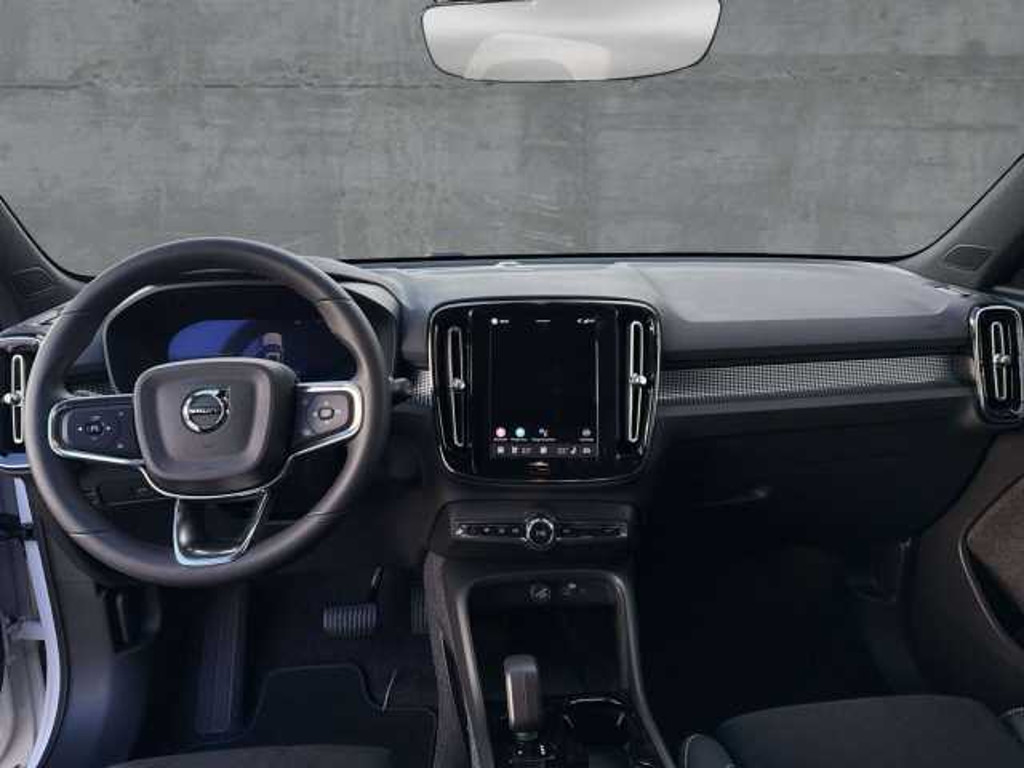 Volvo EX40