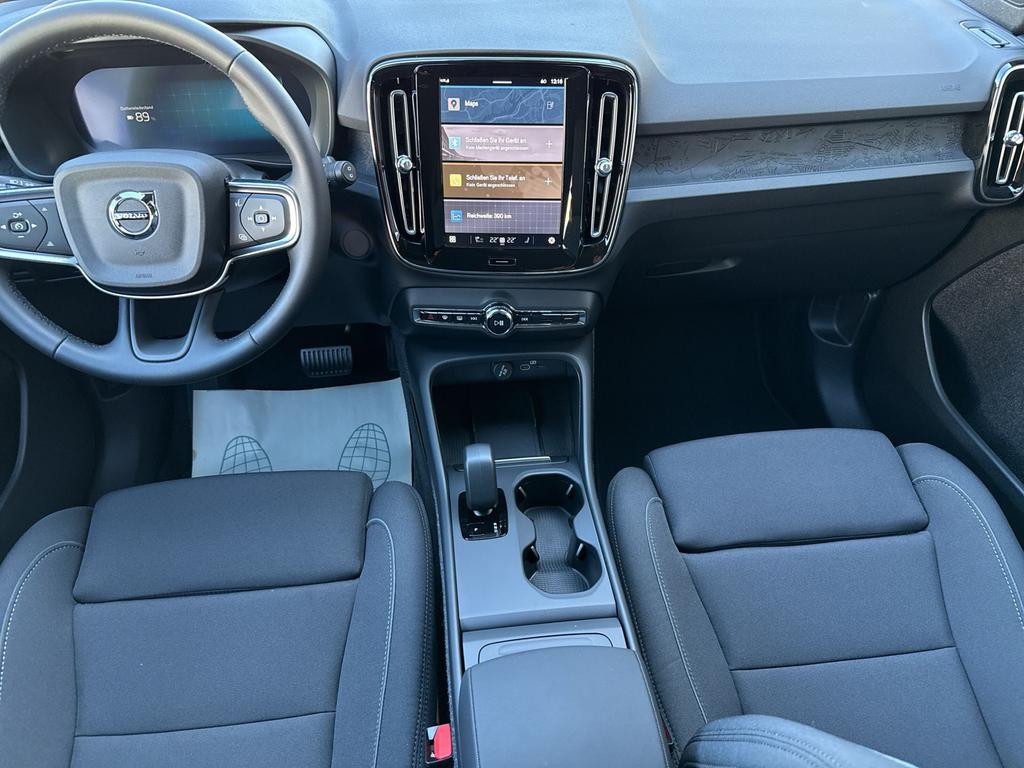Volvo EX40