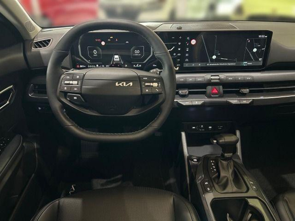 Kia K4