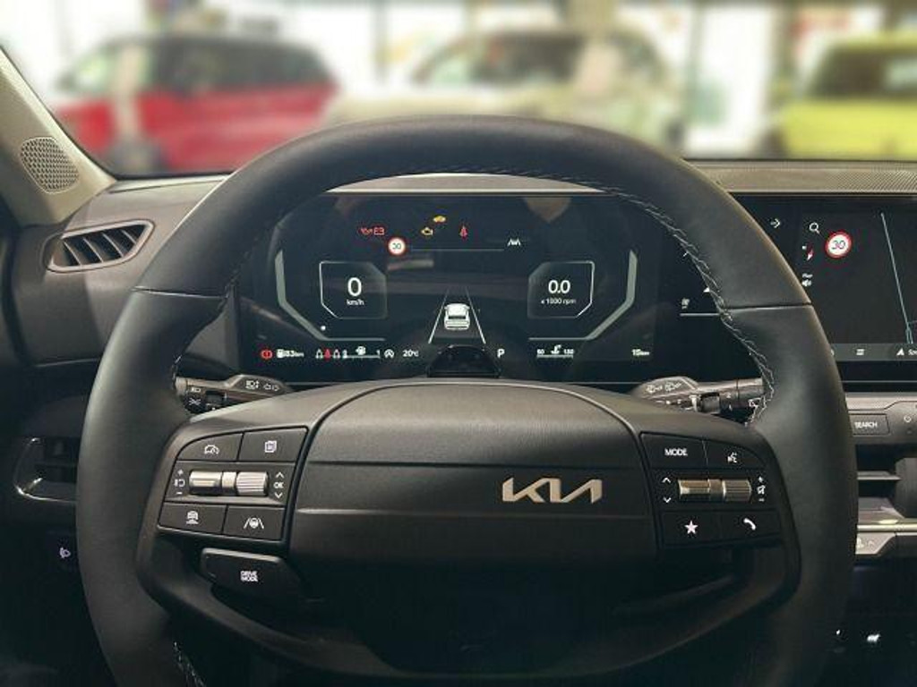 Kia K4