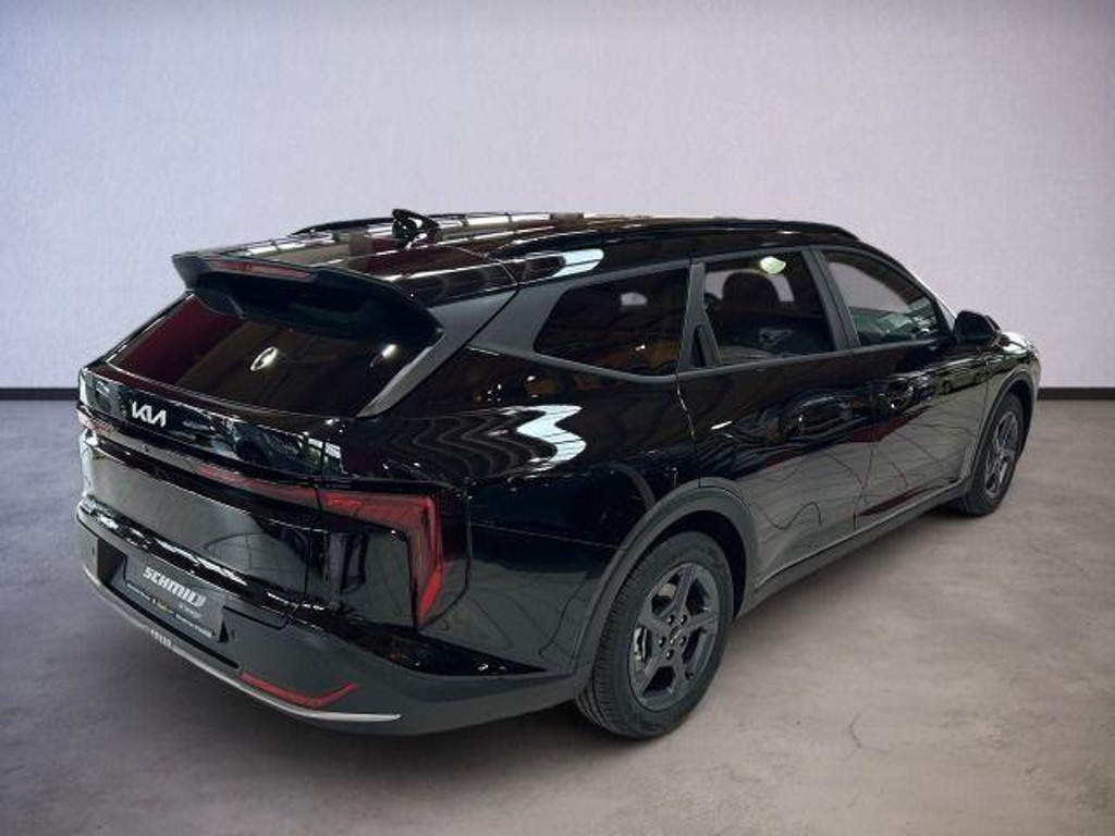 Kia K4