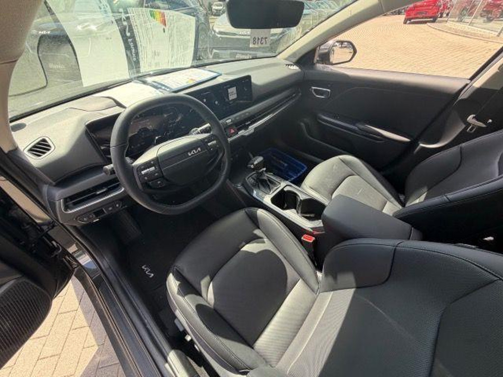 Kia K4