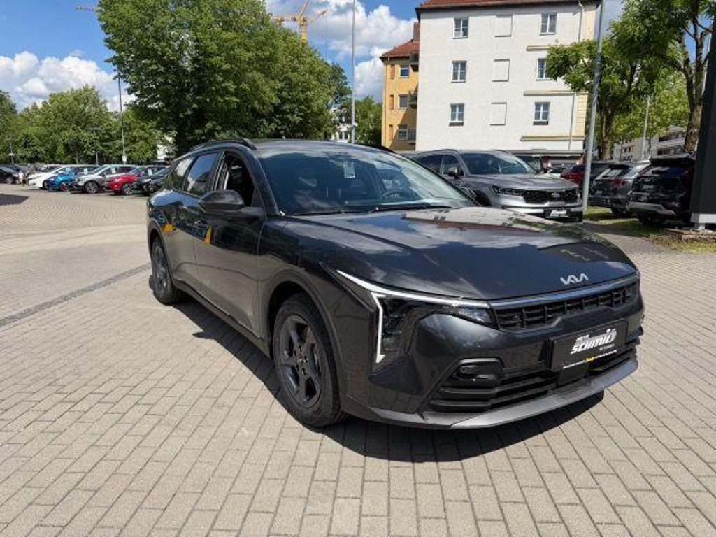 Kia K4