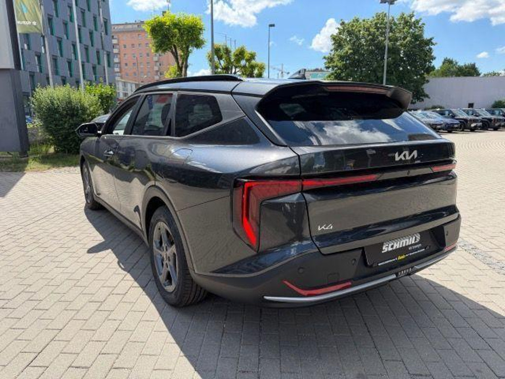 Kia K4