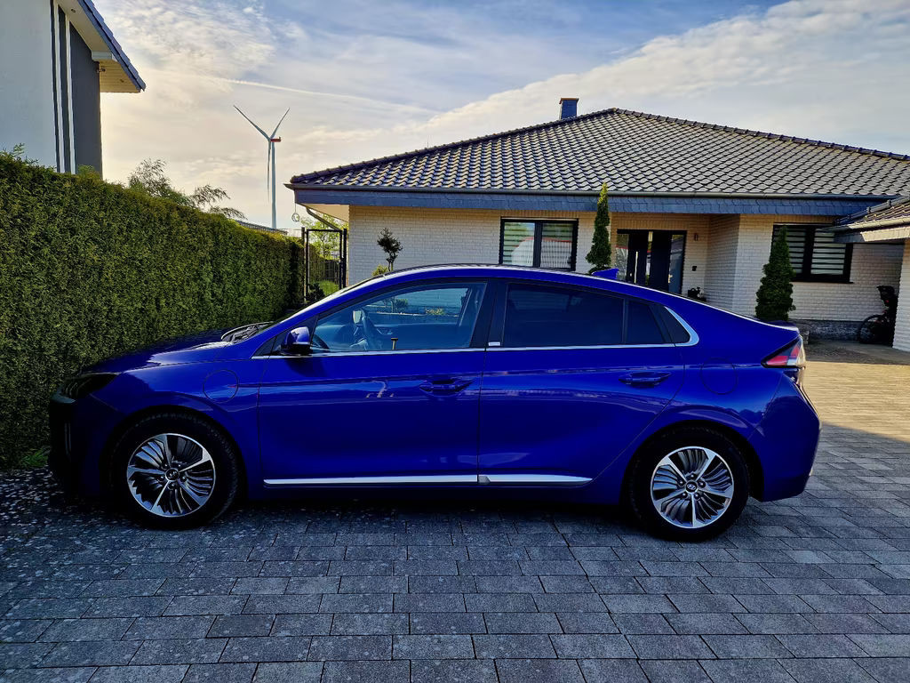 Hyundai Ioniq