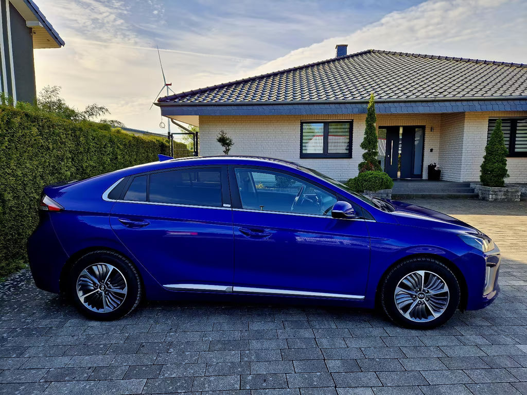 Hyundai Ioniq
