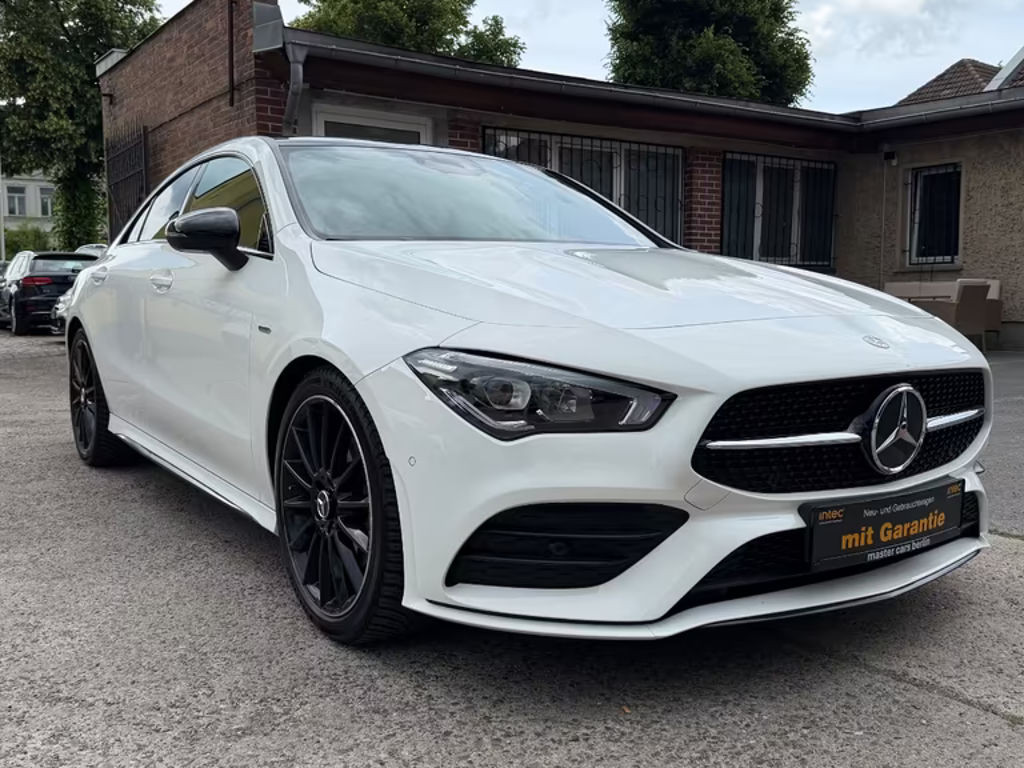 Mercedes-Benz CLA-Klasse CLA 220 AMG Line CLA 220 d