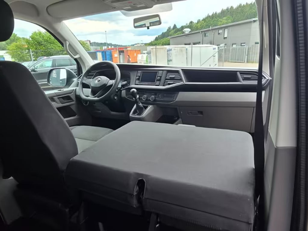 Volkswagen Caravelle