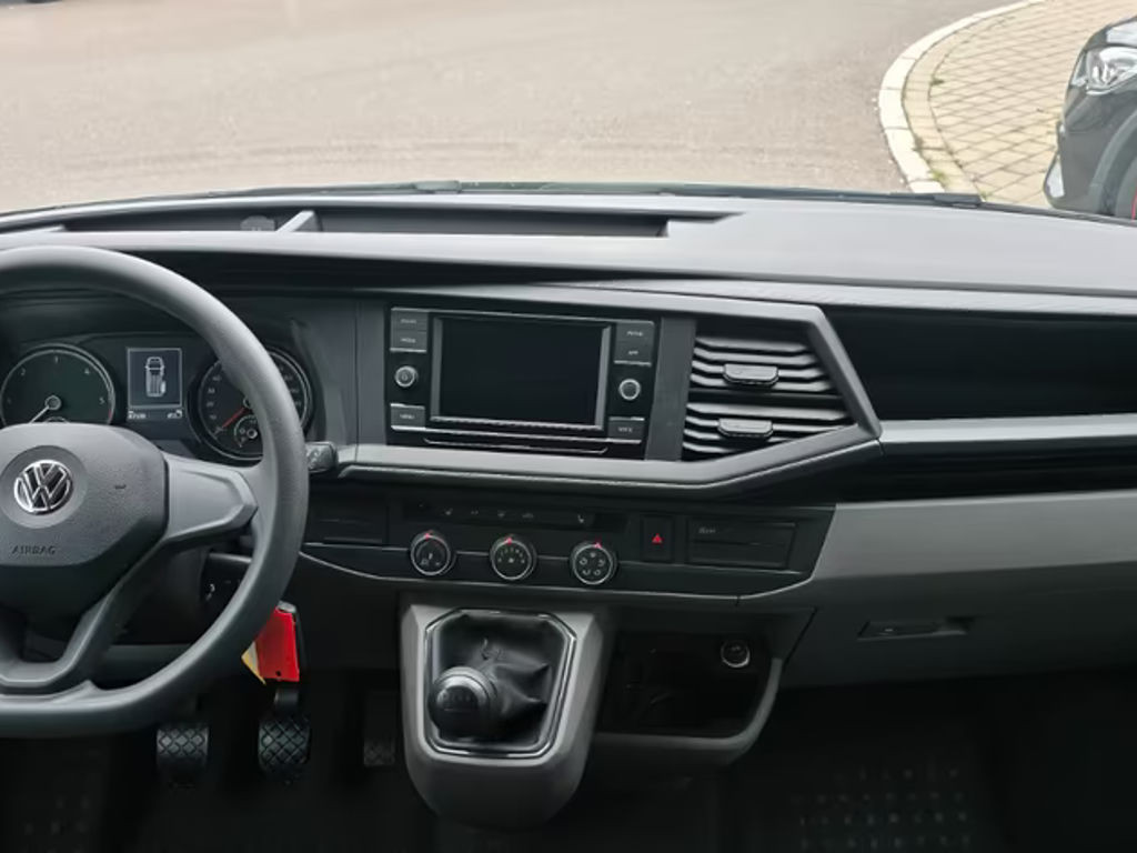 Volkswagen Caravelle