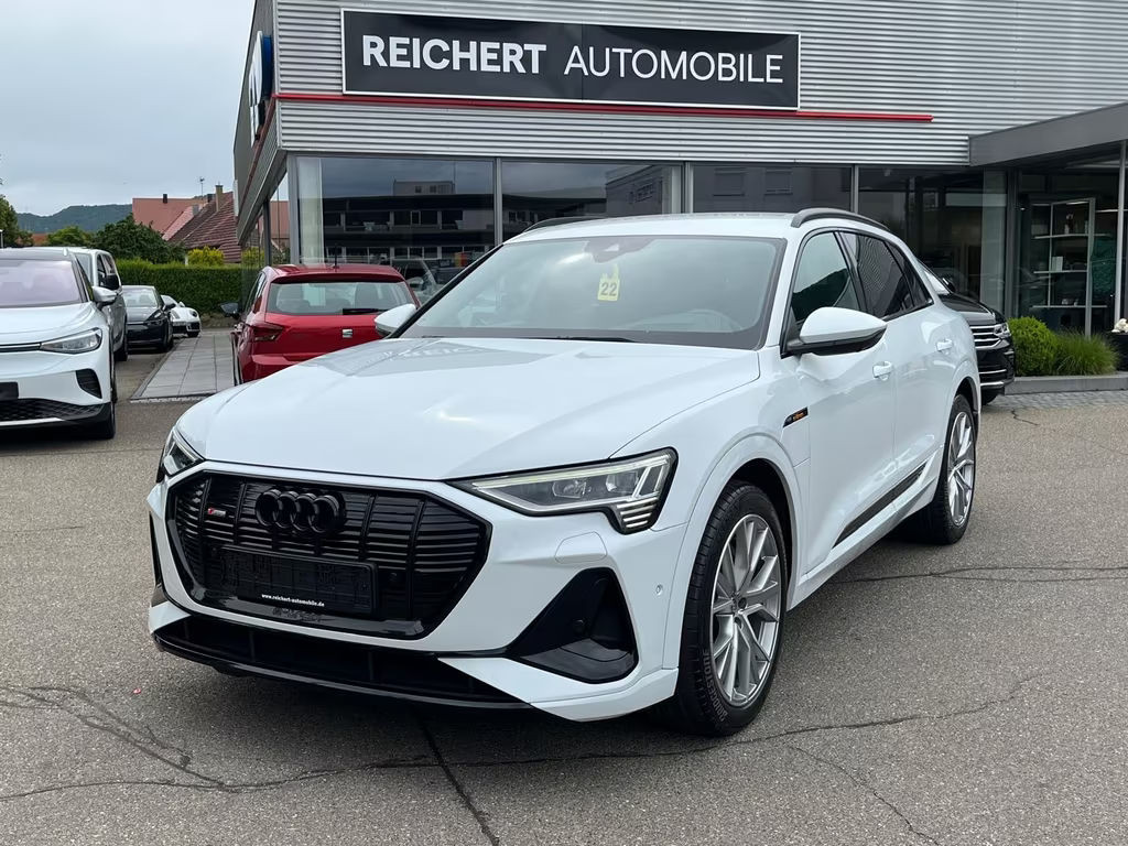 Audi e-tron Quattro S-Line 50