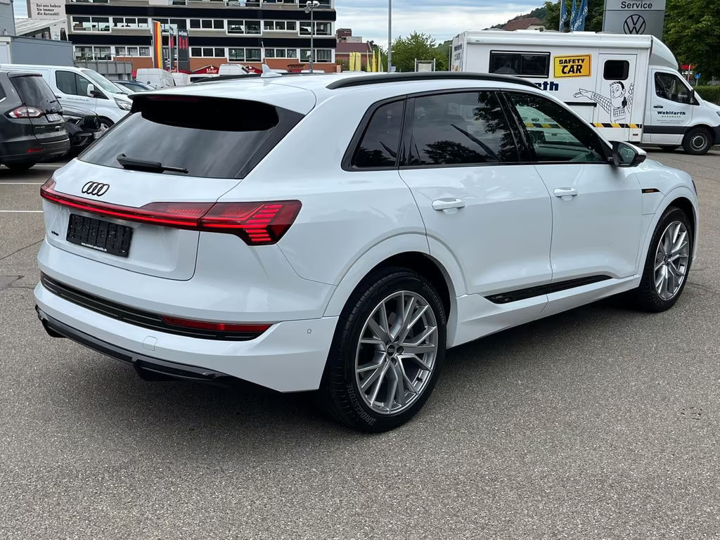 Audi e-tron