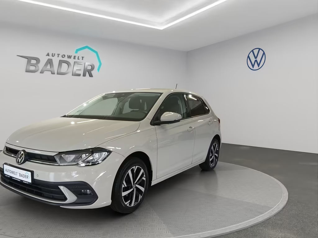 Volkswagen Polo VI Active ACC Navi RFK LED