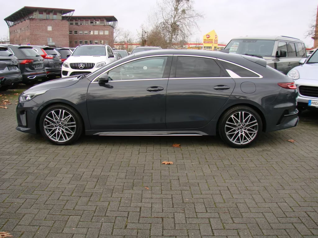 Kia ProCeed