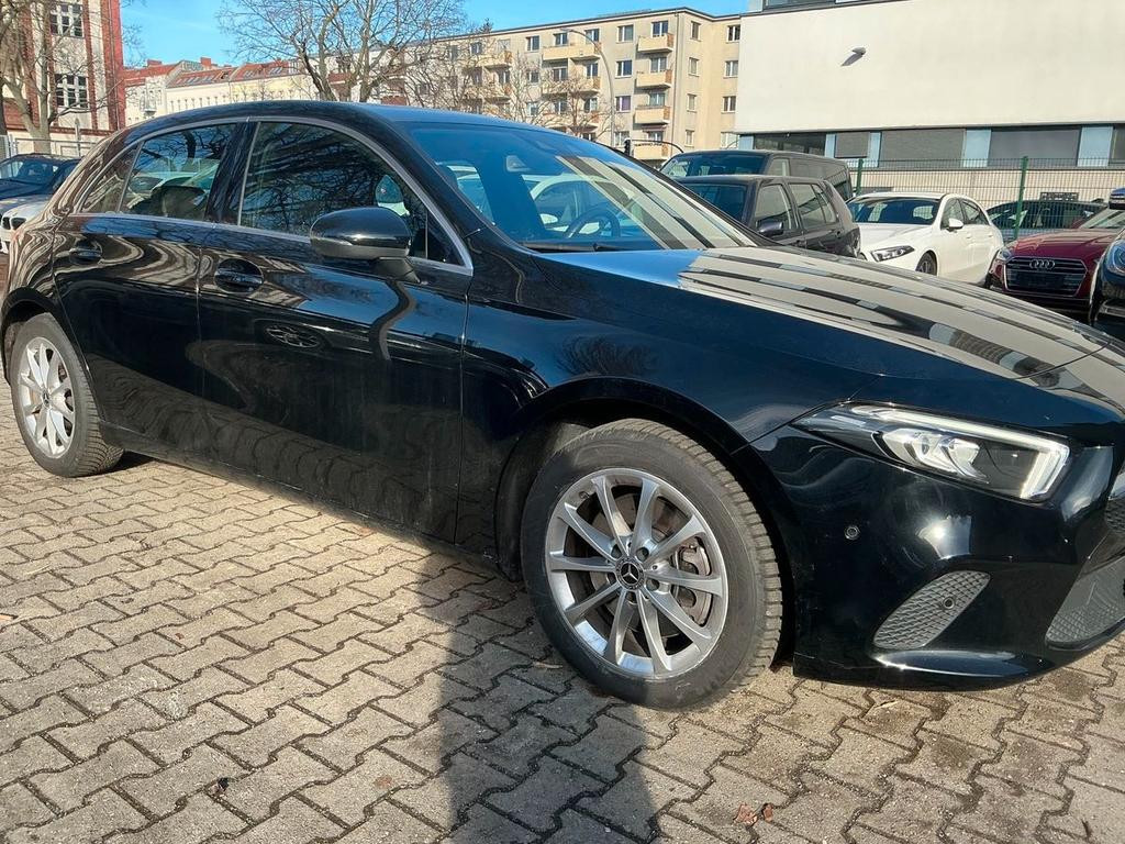 Mercedes-Benz A-Klasse A 250 +LED+MBUX+CARPLAY+DAB+CARBON+AUG. REALITY+