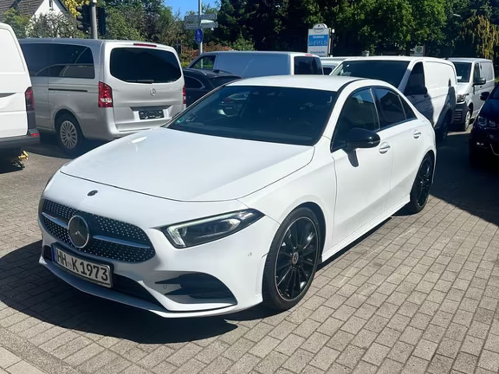 Mercedes-Benz A-Klasse A 200 AMG Line