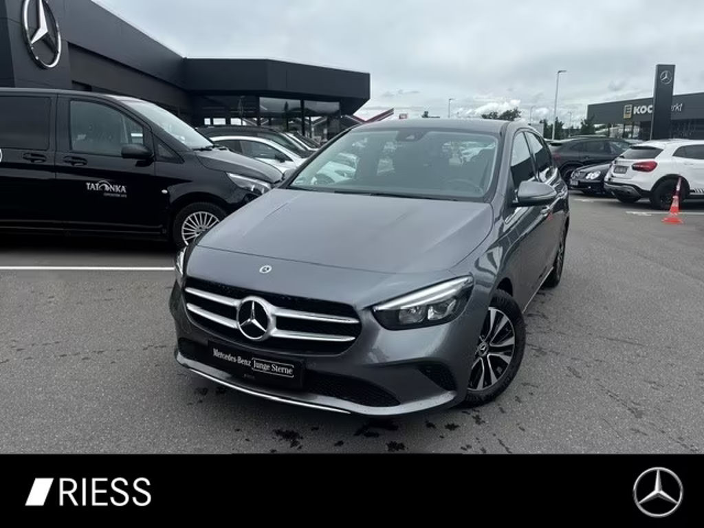 Mercedes-Benz B-Klasse B 180 AUT Kam. KlimaA LED LM PDC ParkAss SHZ