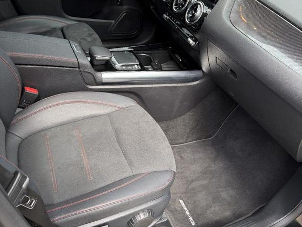 Mercedes-Benz GLA-Klasse GLA 250 AMG Line GLA 250 e
