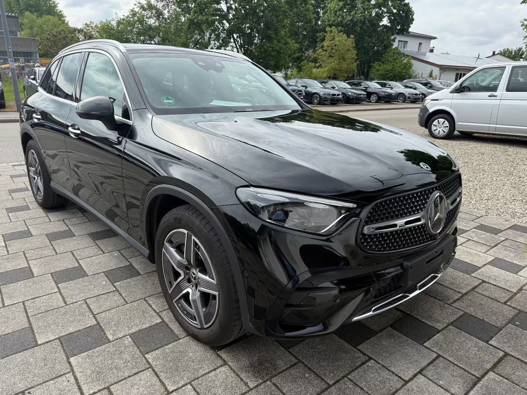 Mercedes-Benz GLC-Klasse GLC 220 4MATIC AMG Line GLC 220 d