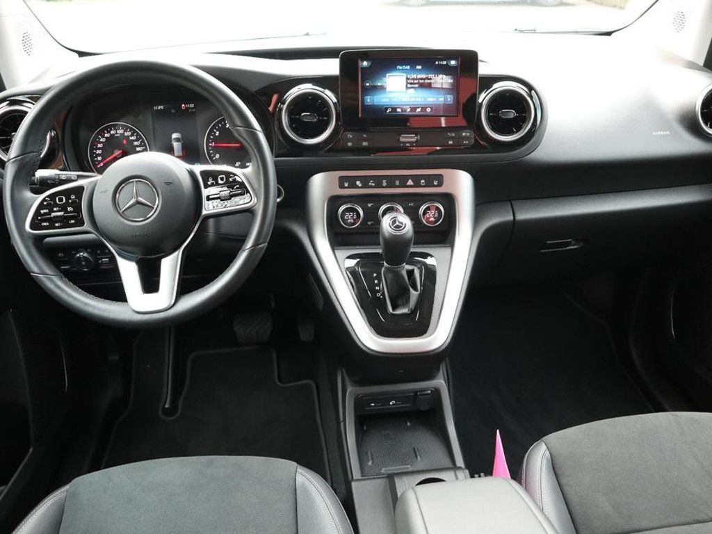 Mercedes-Benz T 180