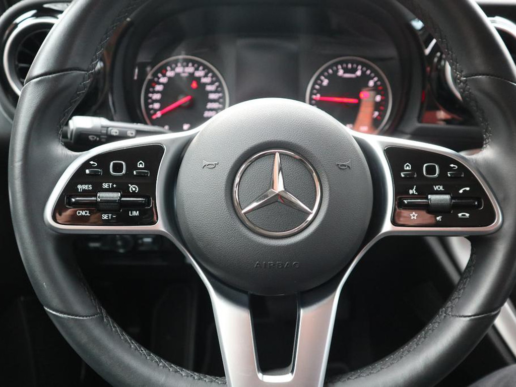 Mercedes-Benz T 180