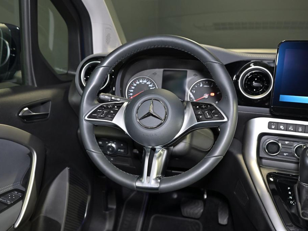 Mercedes-Benz T 180