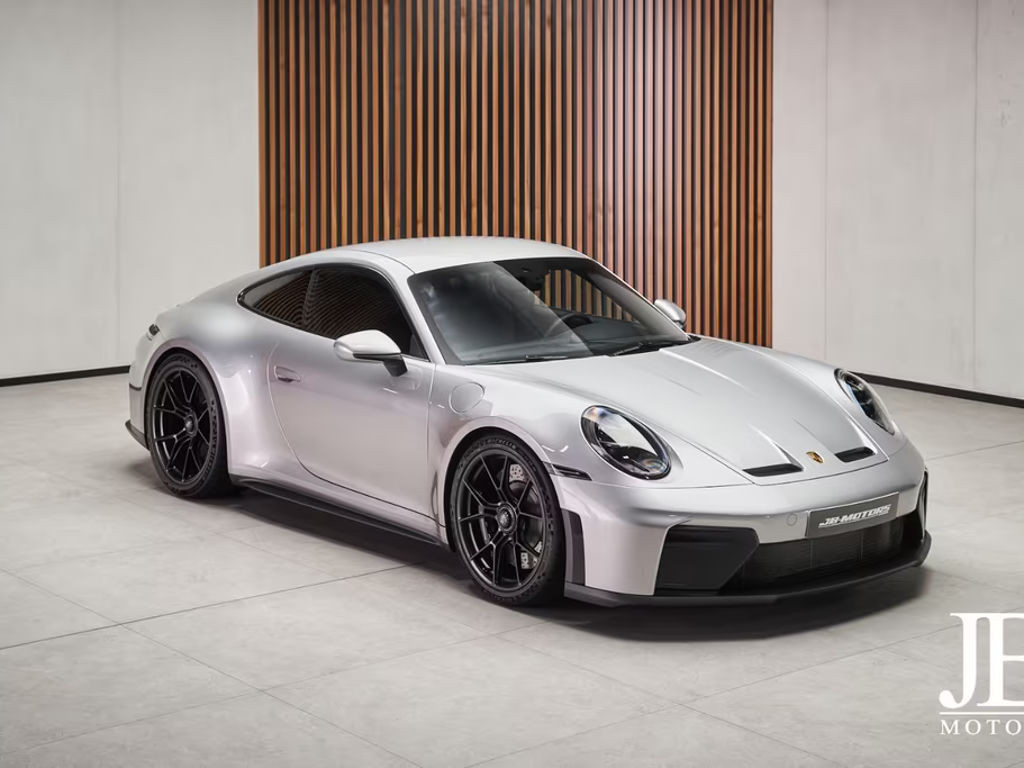 Porsche 911 GT3 4 992