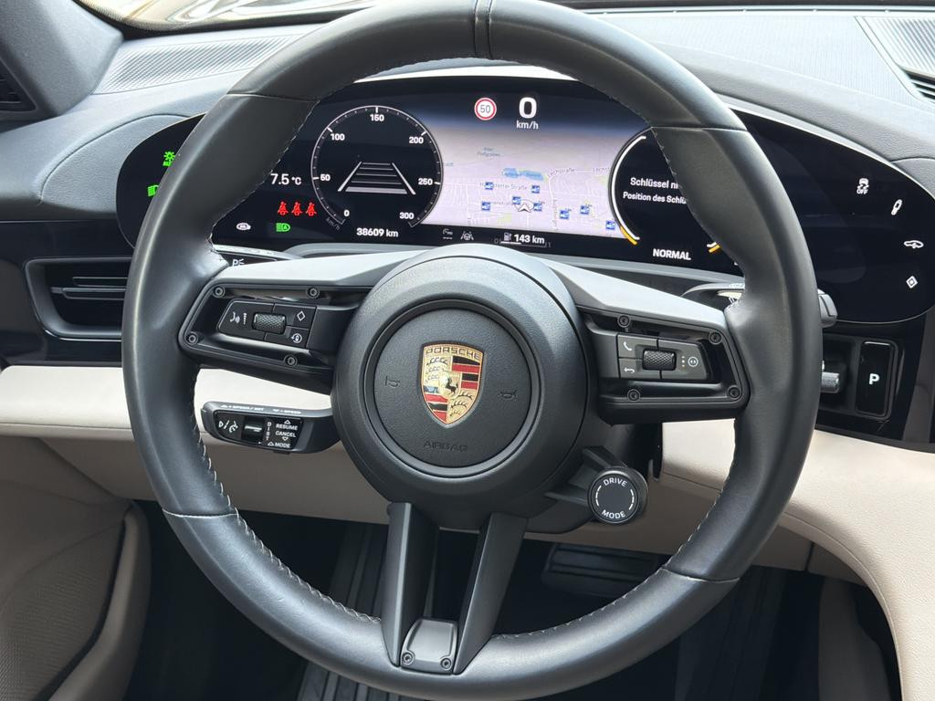 Porsche Taycan