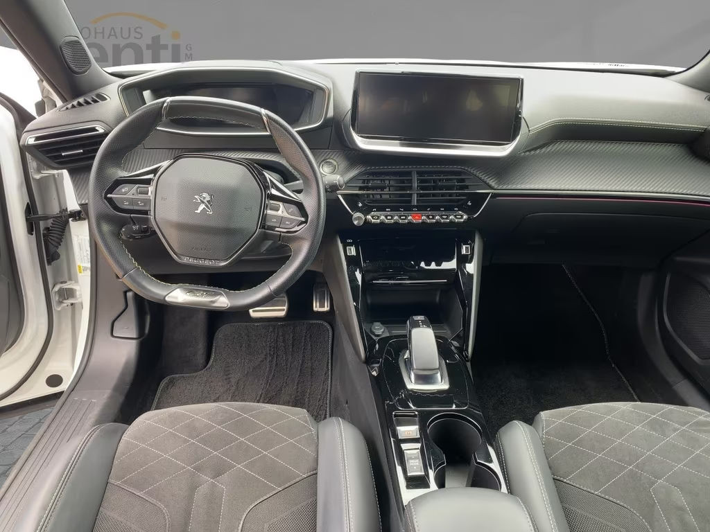 Peugeot e-2008