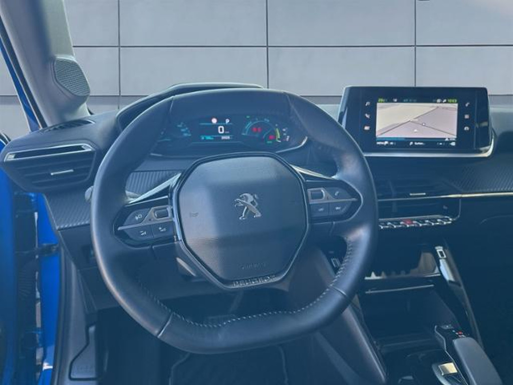 Peugeot e-208