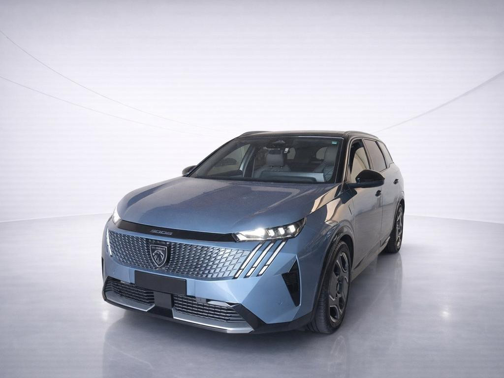 Peugeot E-5008