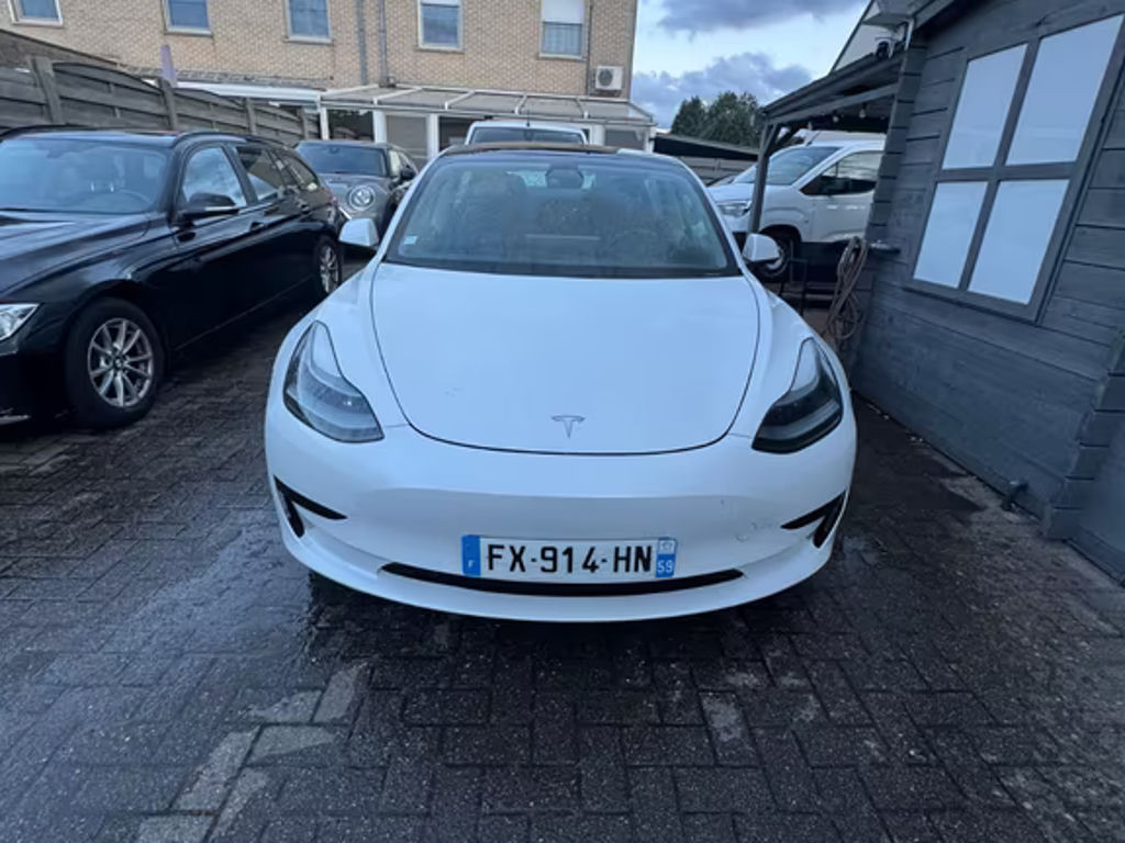 Tesla Model 3 RWD