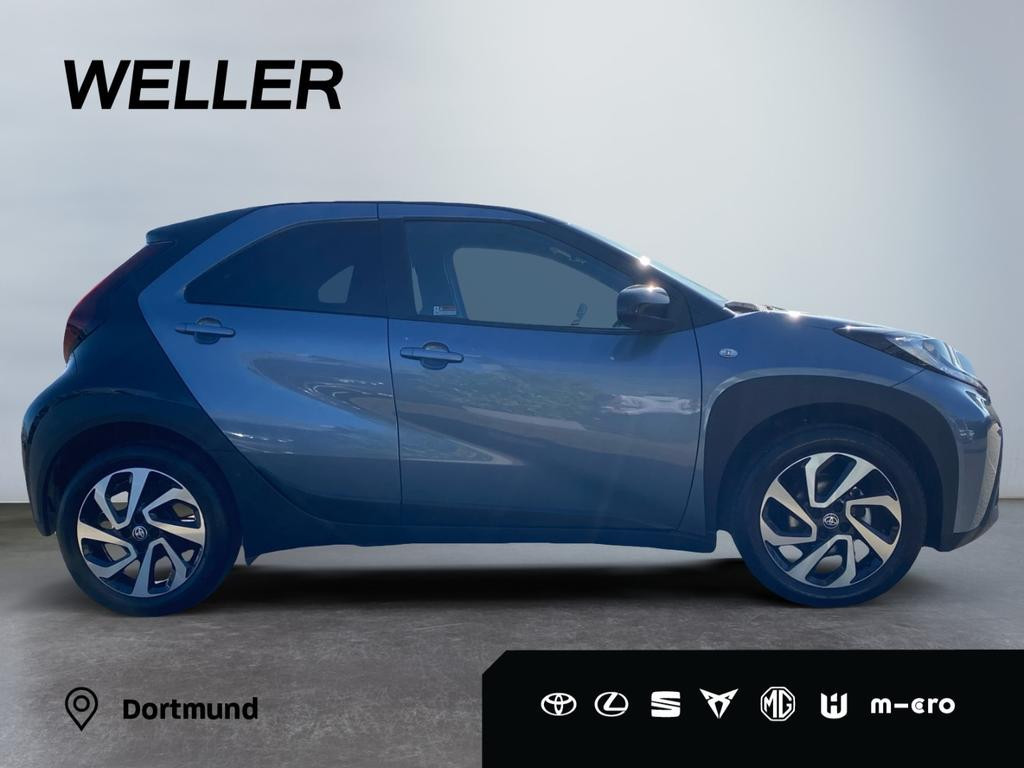 Toyota Aygo X Team D