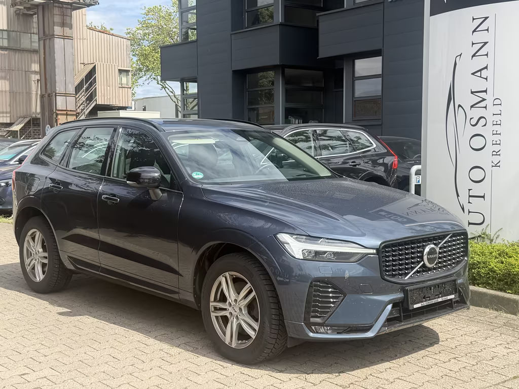 Volvo XC60 AWD Ultimate Dark