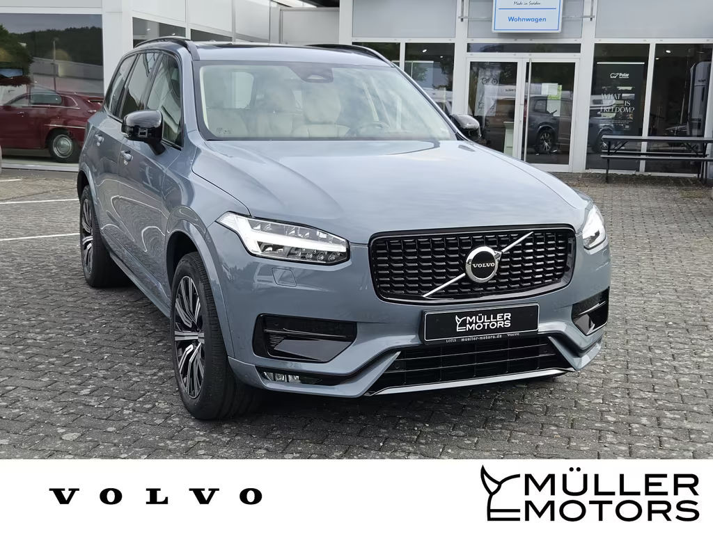 Volvo XC90 AWD Ultimate Dark