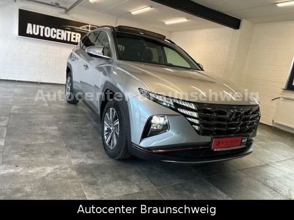 Hyundai Tucson Trend Hybrid 2WD