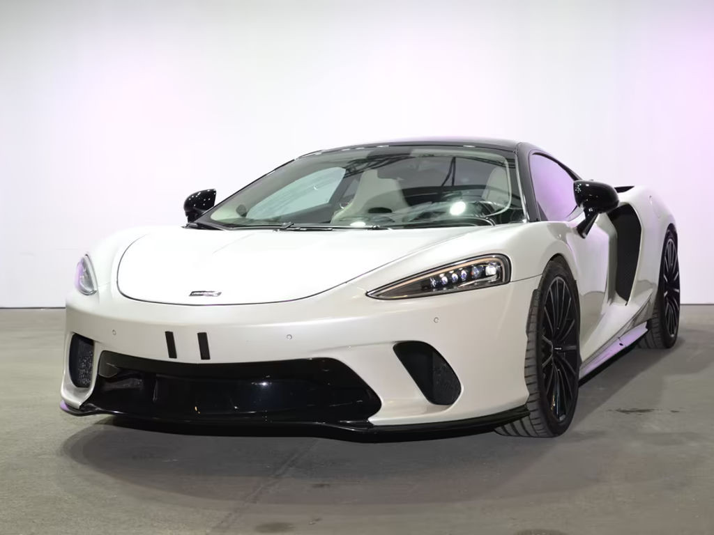 McLaren GT Mc Laren GT Komplett Foliert in Perlmuttweiß