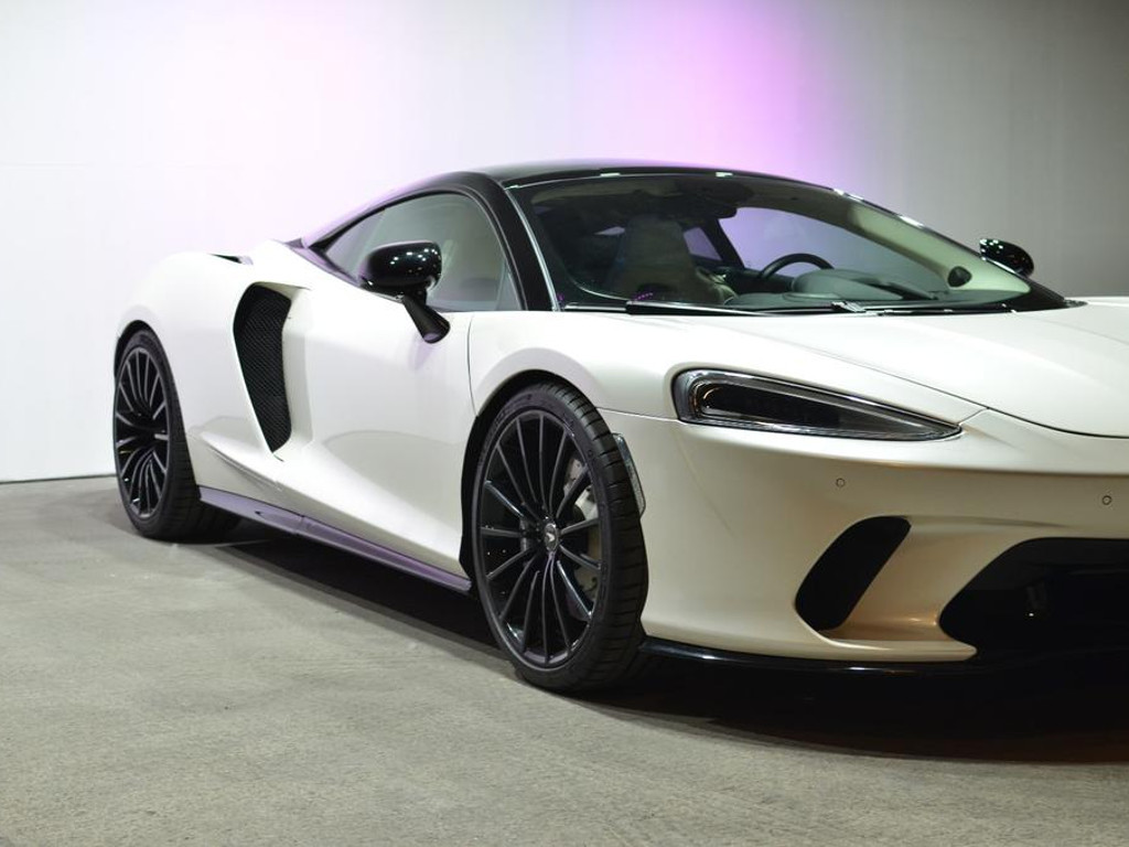 McLaren GT