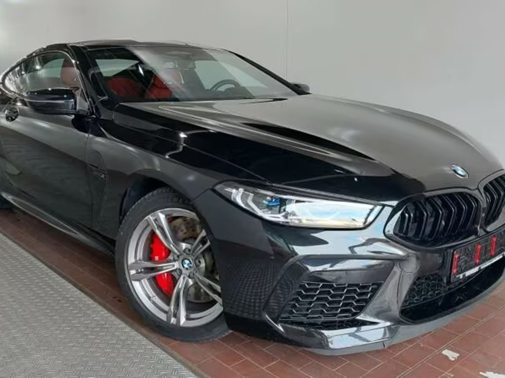BMW M8
