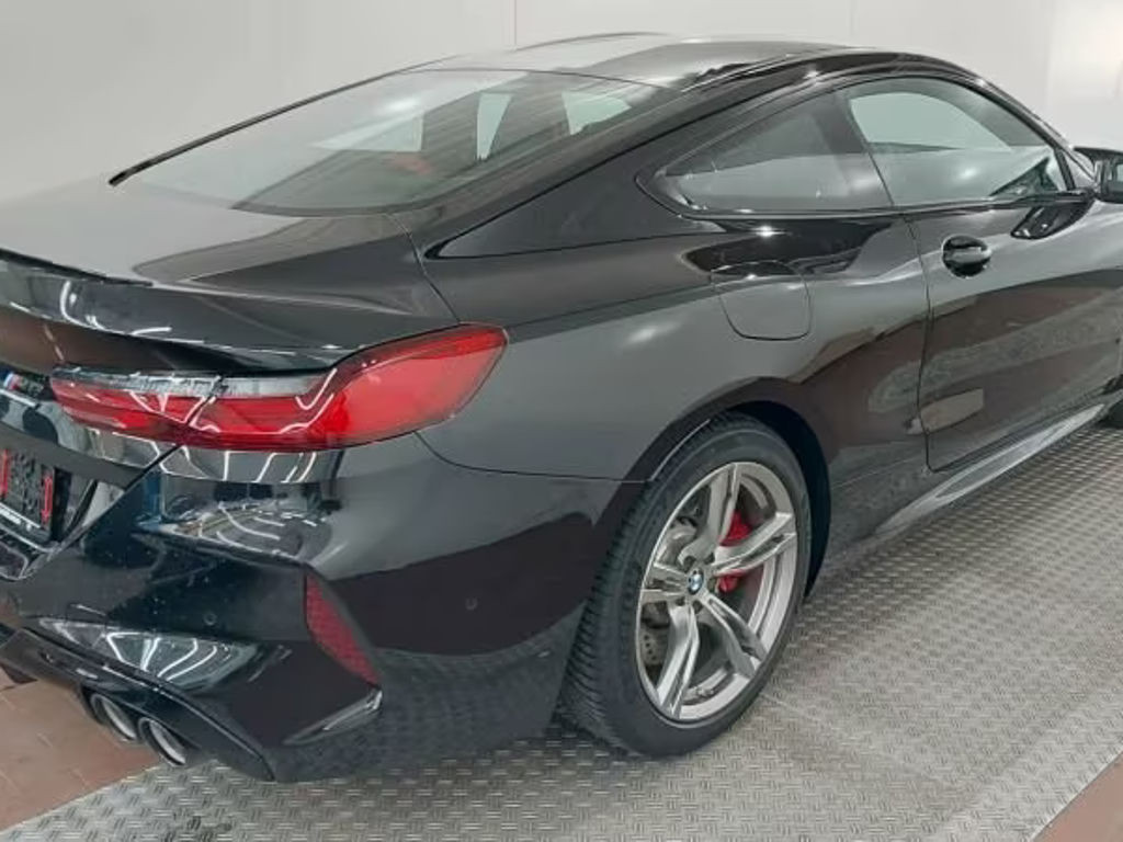 BMW M8