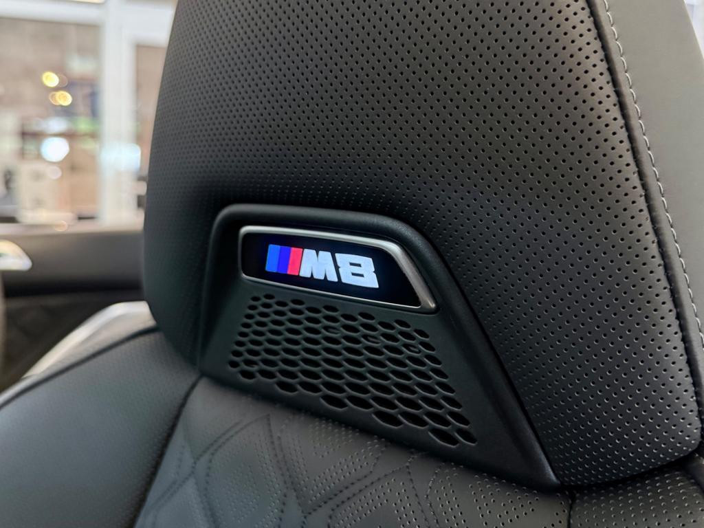 BMW M8