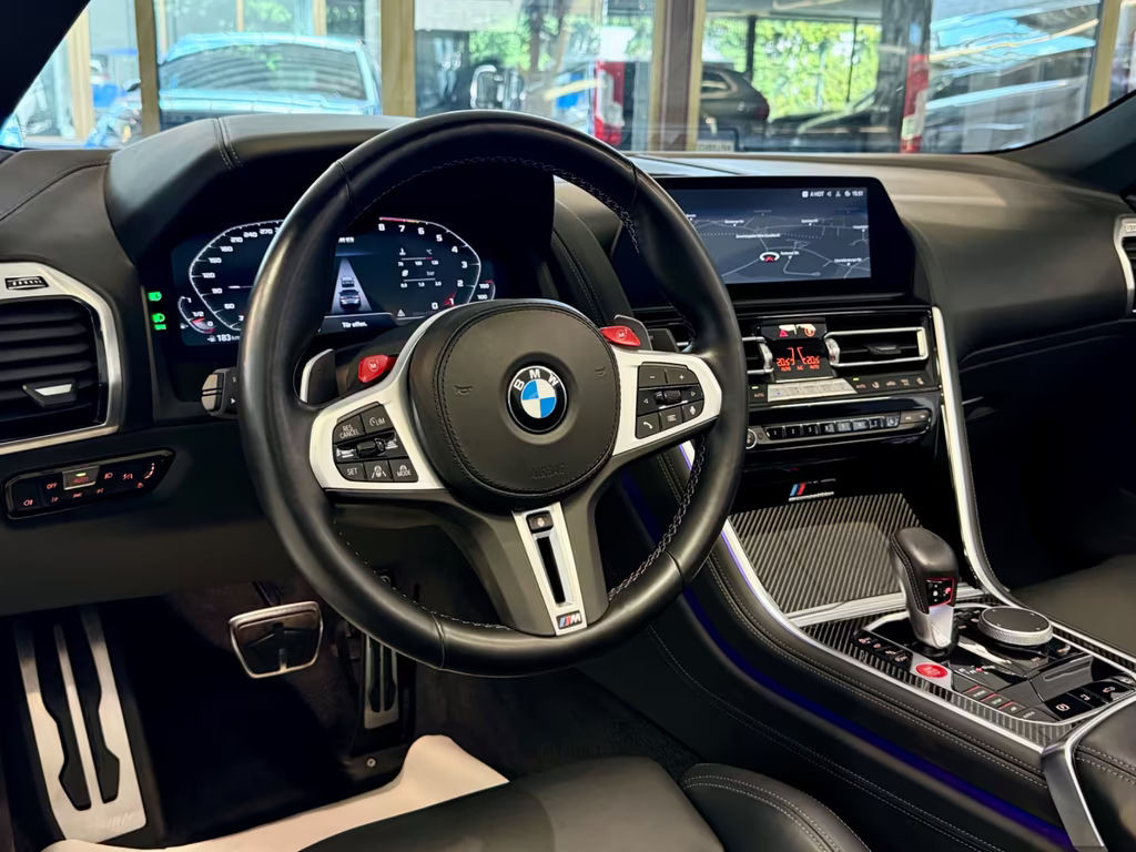 BMW M8