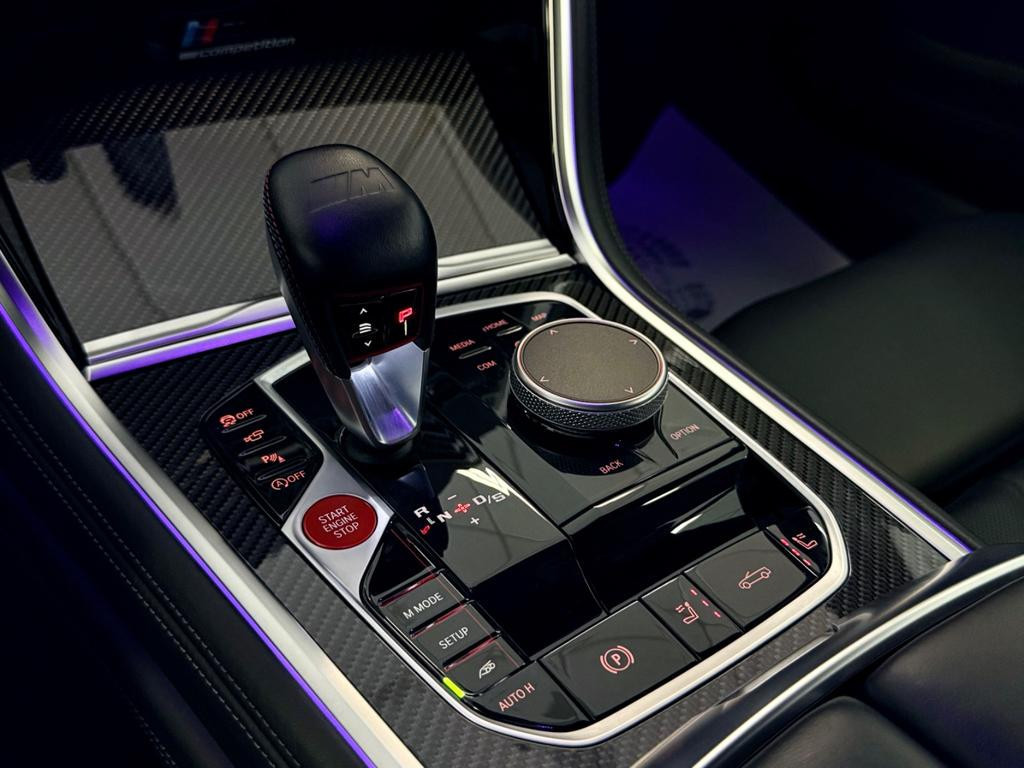BMW M8