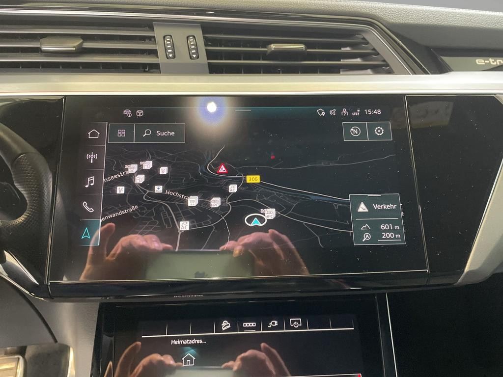 Audi SQ8 e-tron