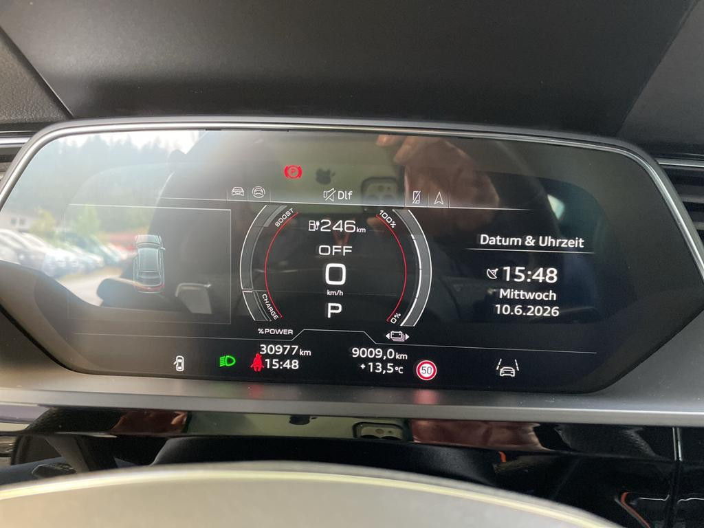 Audi SQ8 e-tron
