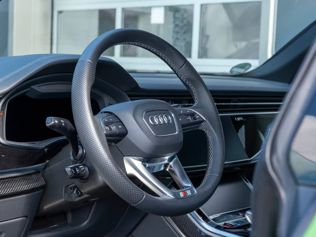 Audi SQ8