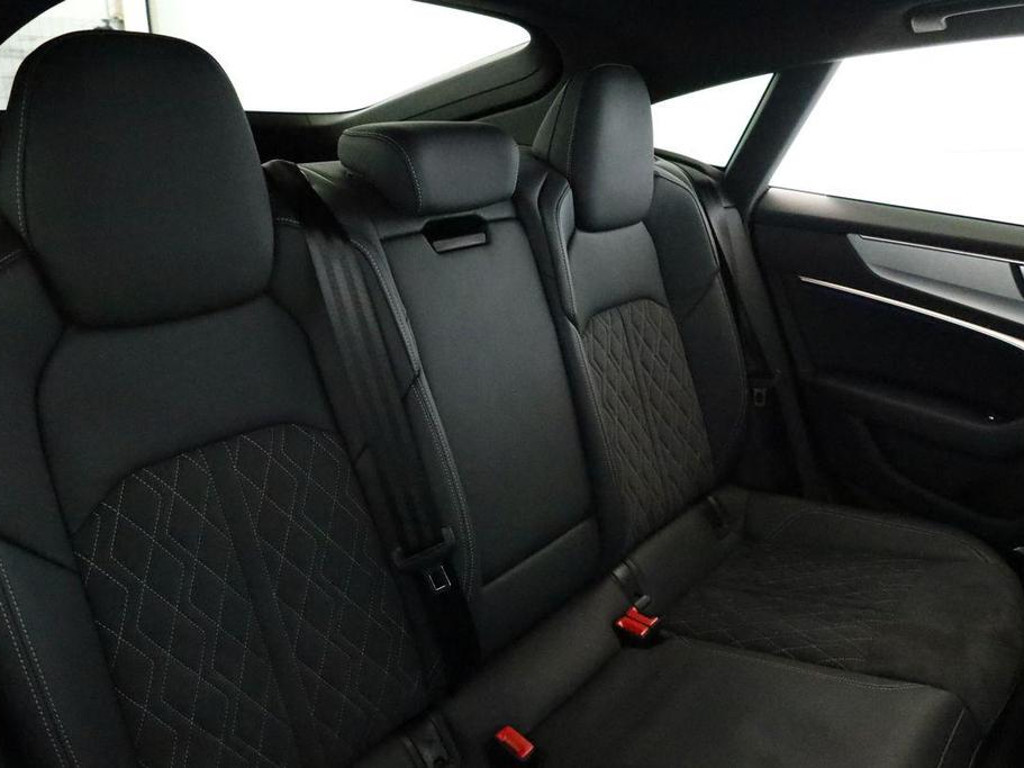 Audi S7