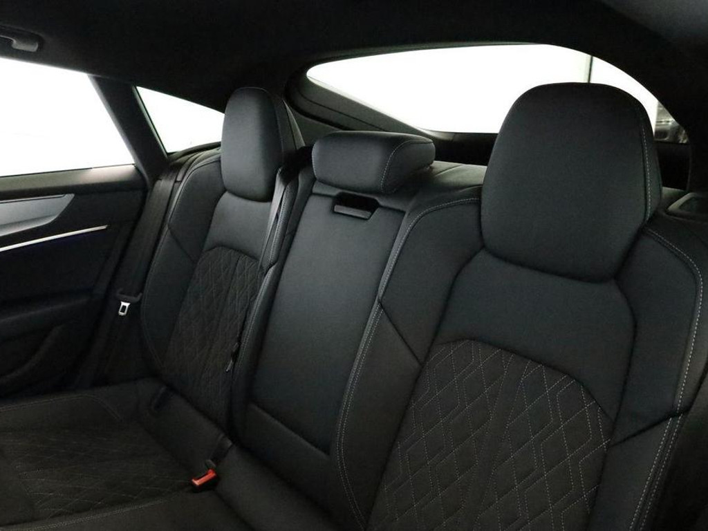 Audi S7
