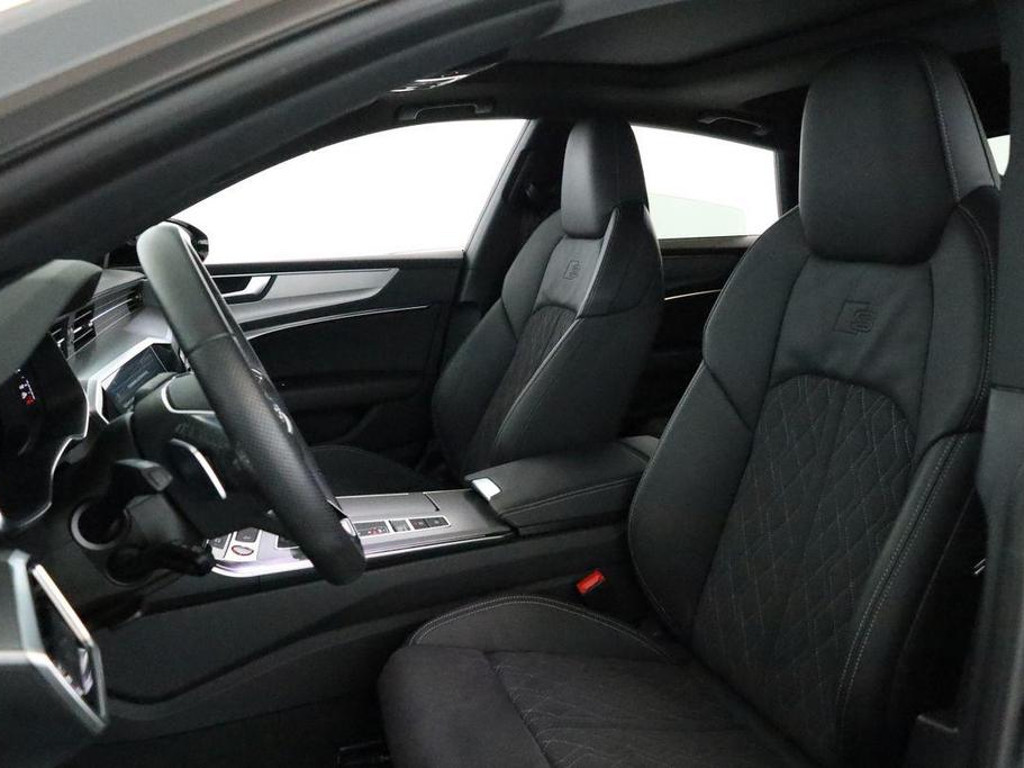Audi S7
